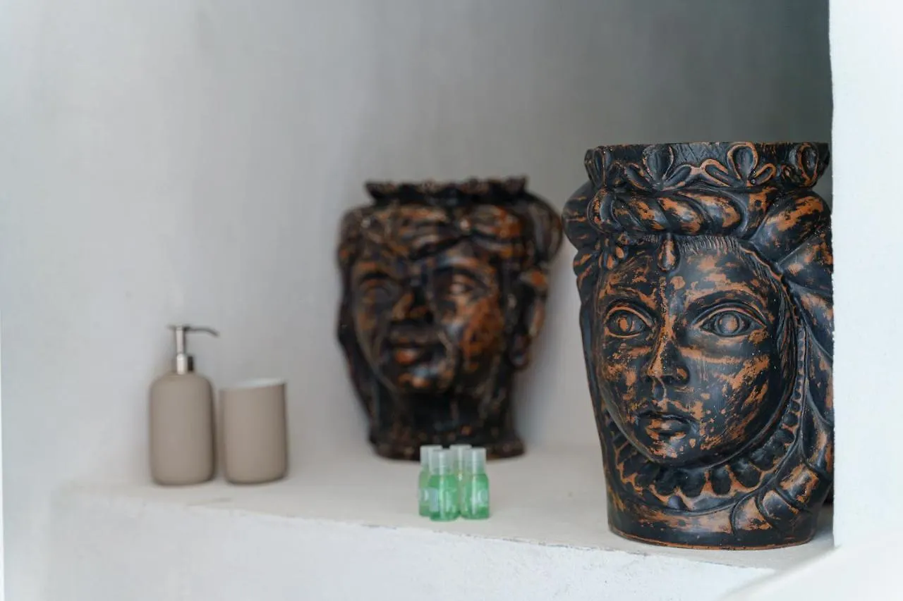 Apartment Appartamento Cortile Montesano Catania Italy