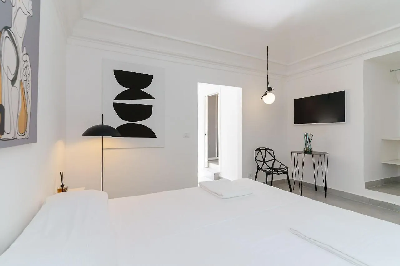Appartamento Cortile Montesano Catania 0*,
