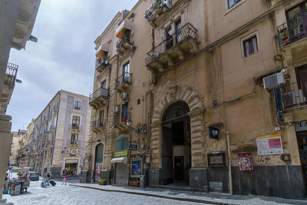 Appartamento Cortile Montesano Catania