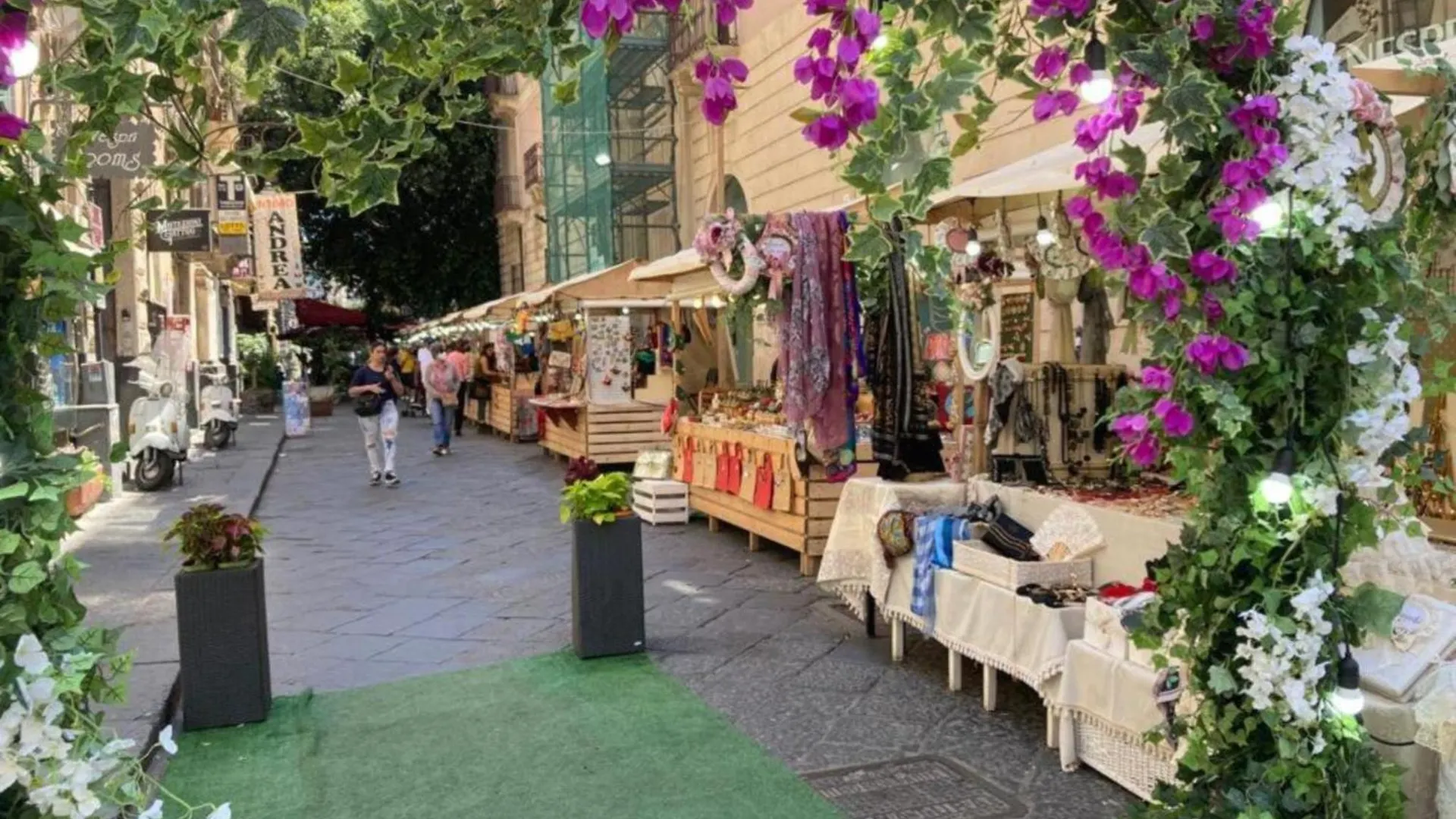 Appartamento Cortile Montesano contacts